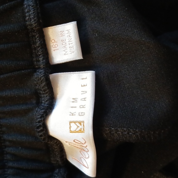 Belle By Kim Gravel Faux Leather Shiny Black Joggers Pants Size 16P - Picture 3 of 6